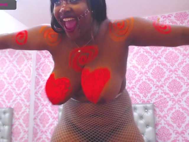 Fotod EbonyStone Happy Halloween, the king of the day will have a wonderful surprise ❤ #ebony #bigboobs