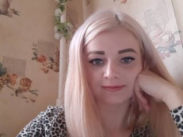 Ringhäälingupildid ElegantBlonda