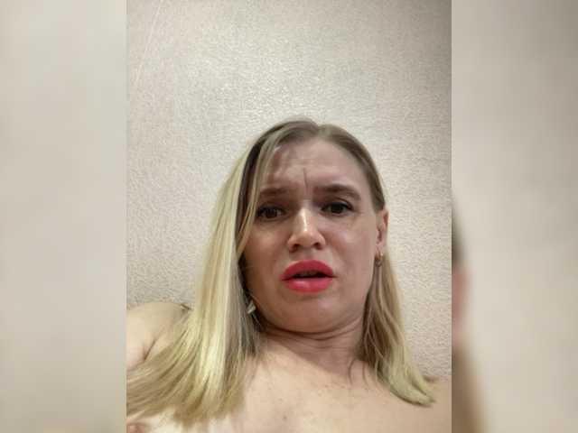 Ringhäälingupildid Milka_Milf