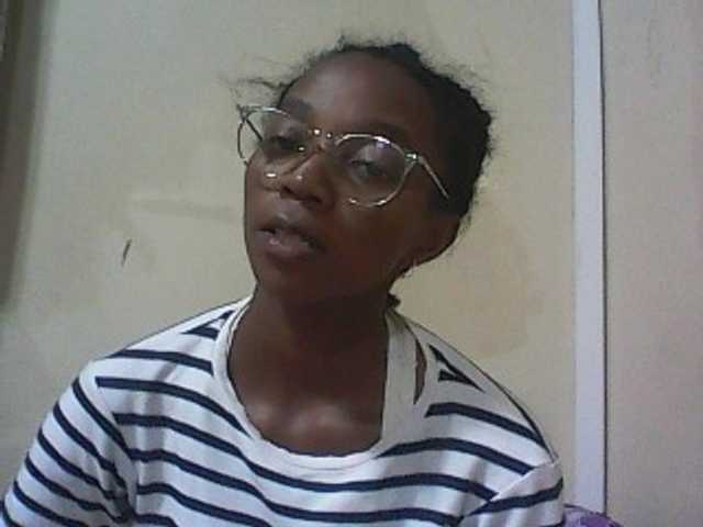 Ringhäälingupildid ElianeXhot