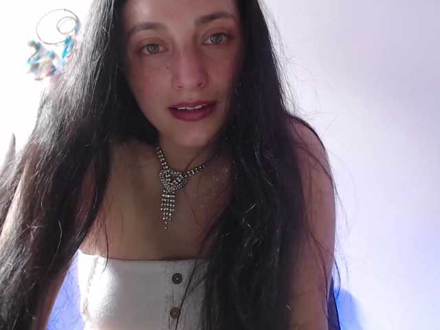 Fotod elizabetheyes latina #hairy #feet #teen #daddy #bigboobs Im a cutie and naughty girl PLease make me feel good. Lovense on