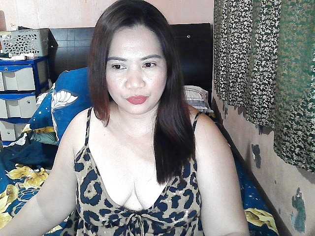 Fotod Ellaine08 hello...welcome all to my room..lets have fun and play