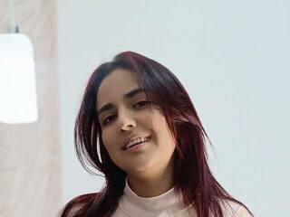 Erootiline videovestlus Emely-Cooper