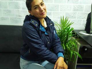 Erootiline videovestlus emili-mac