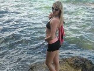 Erootiline videovestlus emili77