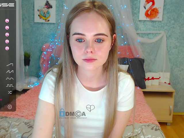 Fotod EmiliaAnn My name is Milena to all, I will be glad to talk with you, I really want to get to the top, I will be grateful if you will help me with this ♥ for this you need to often throw into chat for 1-2 tokens ♥