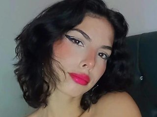 Erootiline videovestlus EmillyCopers