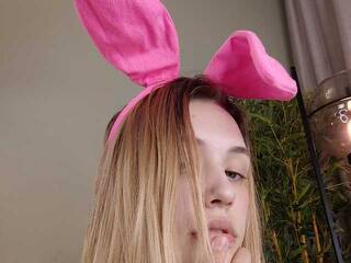 Erootiline videovestlus EmiLovMur