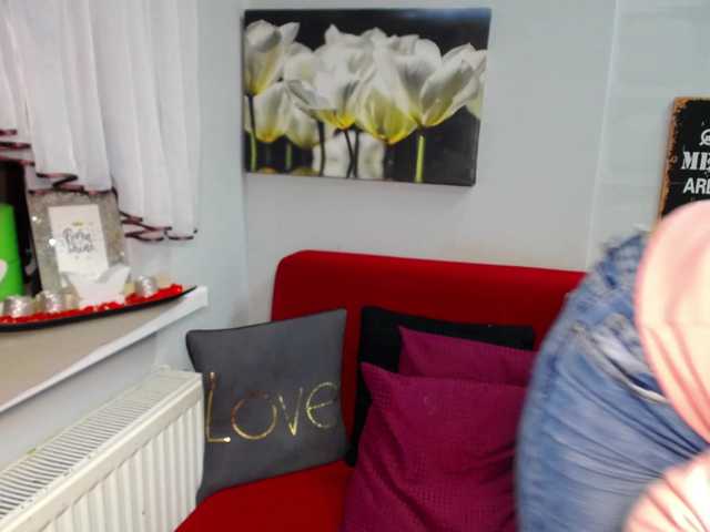 Ringhäälingupildid EmilyQueen