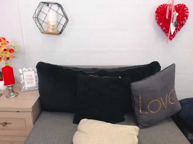 Ringhäälingupildid EmilyQueen