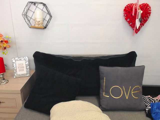 Ringhäälingupildid EmilyQueen