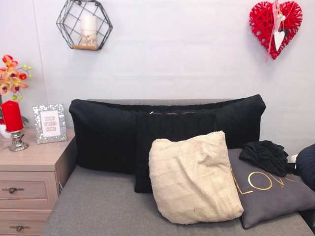 Ringhäälingupildid EmilyQueen