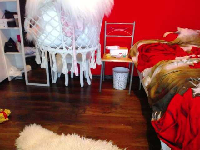 Ringhäälingupildid EmilyQueen