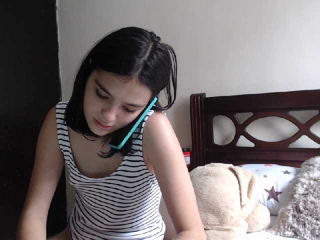 Ringhäälingupildid EmmaBrand