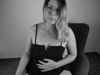 Erootiline videovestlus Emy-Lana