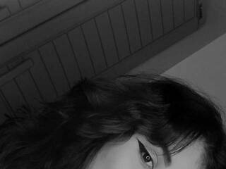 Erootiline videovestlus Emyli-rousse-