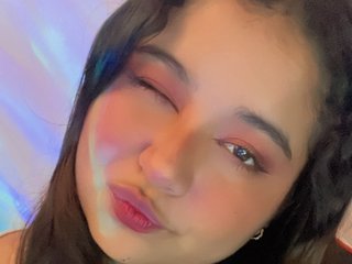 Erootiline videovestlus EmyRose