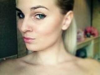 Erootiline videovestlus erickaa