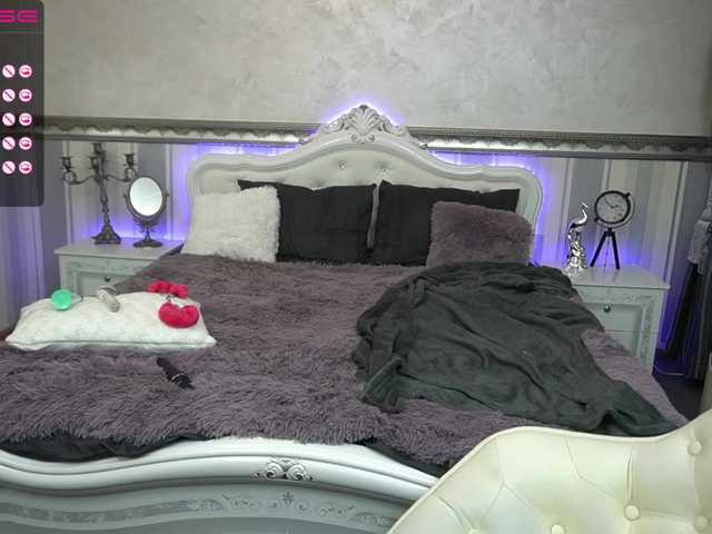 Ringhäälingupildid EvaMoore