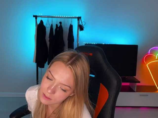 Ringhäälingupildid ElizabethEvan