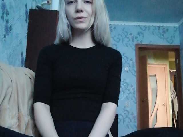 Fotod EvaQEuro Hey guys!:)come in, let's talk Goal- #Dance #hot #pvt #c2c #fetish #feet #roleplay Tip to add at friendlist and for requests!