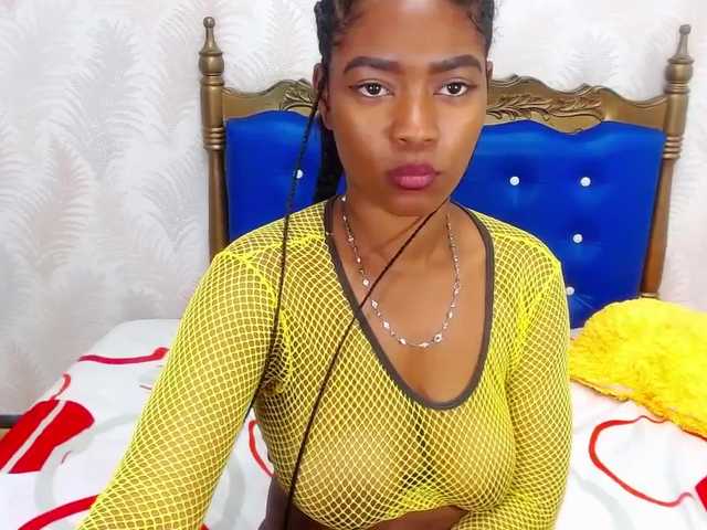 Fotod evelynheather welcome guys come n see me #naked #wild #naughty im a #ebony #latina #kinky enjoy with me in #pvt or just tip if u like the view #dildo #anal #blowjob #deepthroat #CAM2CAM