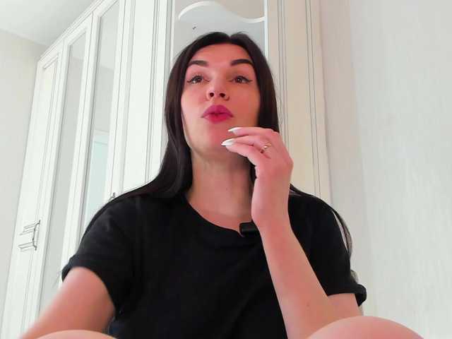 Ringhäälingupildid Femdomheels