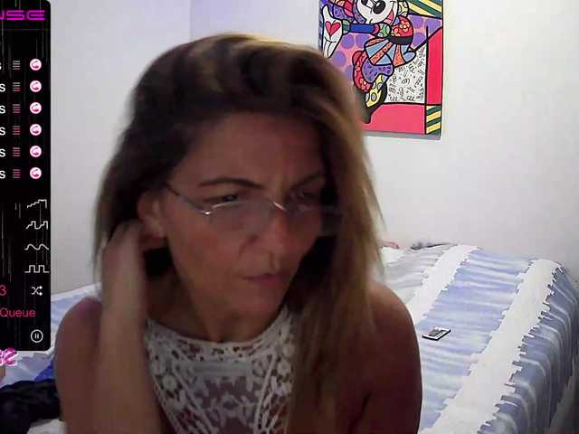 Fotod Carolain39 hello guys today I need tips to be able to pay the rent of my house help me with tips thanks