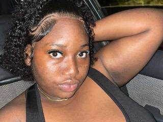 Erootiline videovestlus Fluffydiva