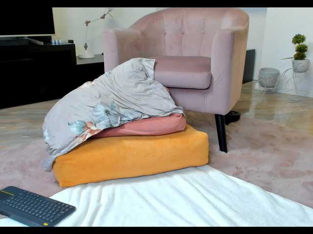 Ringhäälingupildid Foxyee