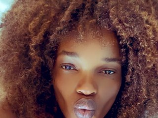 Erootiline videovestlus FreakkyAira