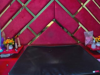 Erootiline videovestlus FreyjaNaugthy