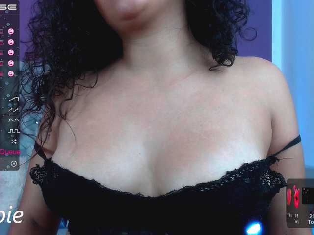 Fotod _Julii_s Naked and Show Cum