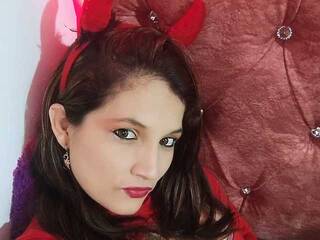 Erootiline videovestlus GatubelaHot69