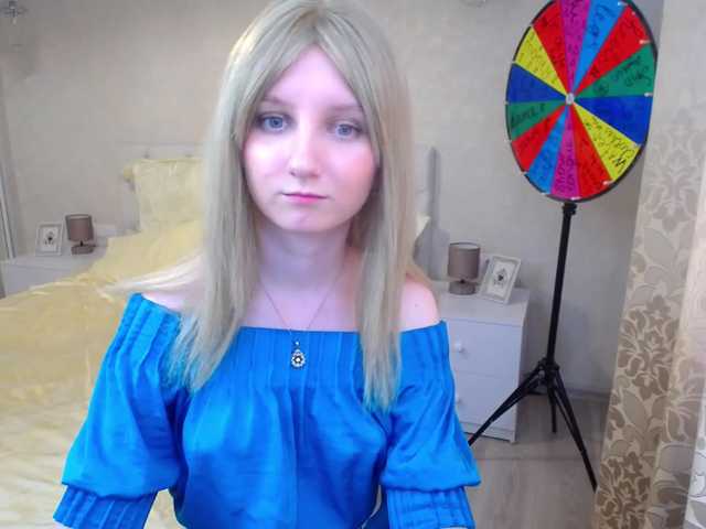 Fotod YourDesserte Hello guys! Welcome to my room) Lets chat and have fun together! PVT-GRP On for you) spin wheel for 100! hot show with a wet t-shirt!