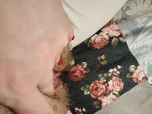 Fotod Gia-K hairypussy