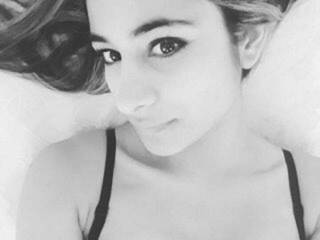 Erootiline videovestlus Gilda-ishere