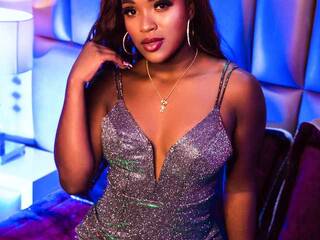 Erootiline videovestlus GinnaDiior