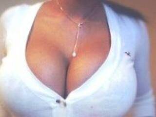 Erootiline videovestlus glamurka