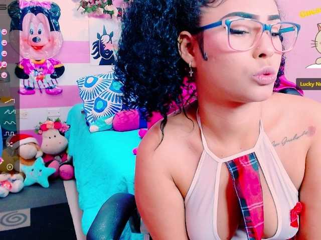 Fotod GlendaHolt Cum with me! Lovense: Interactive Toy that vibrates with your Tips - Multi-Goal : Cum Show #feet # latina #26 #ne