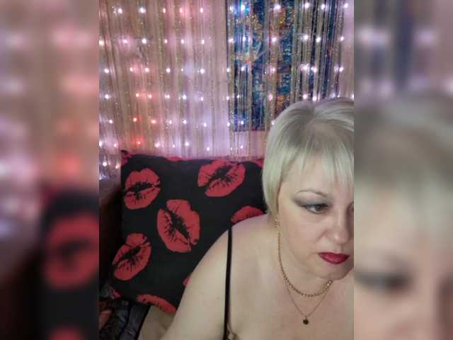 Fotod _Sonya_ Sonya is on the air! Favorite vibration -111, 222, tits-180, pussy-250, ass-300, naked-600. Without rudeness and foul language in the chat. TOKENS are only included in THE GENERAL CHAT!