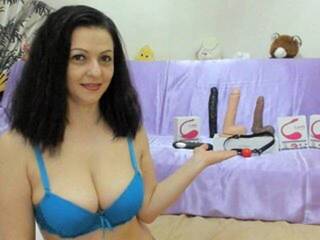 Erootiline videovestlus gyagya90