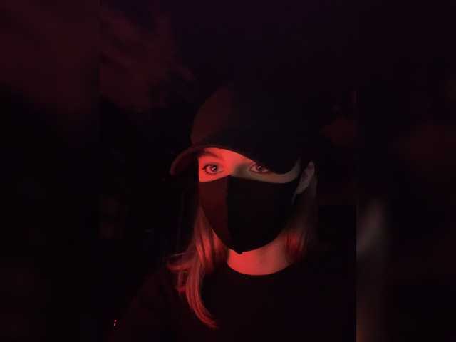 Ringhäälingupildid haha-girl