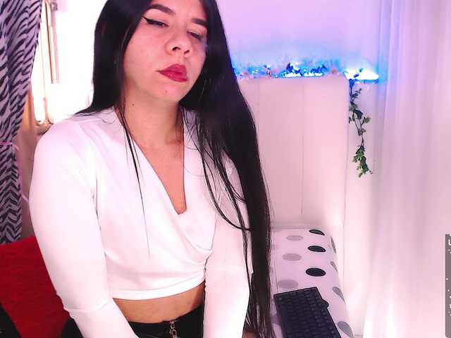 Fotod HAILEY-SWEET DOMIisONLUSHisON#makemewetwithyoutips:big95#sweetgirl #young #bigass #latina #squirt #anal #horny #dontberude #bekind:text02 :text01