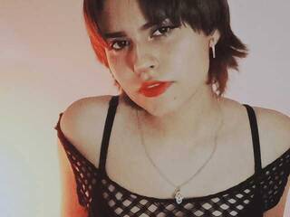 Erootiline videovestlus heilett-bell1