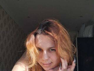 Erootiline videovestlus Hellen-Hill