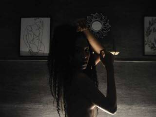 Erootiline videovestlus Hilary-9