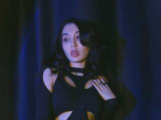 Erootiline videovestlus HinaChan