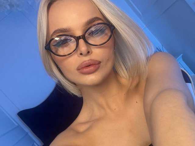 Profiili foto horny-blondie