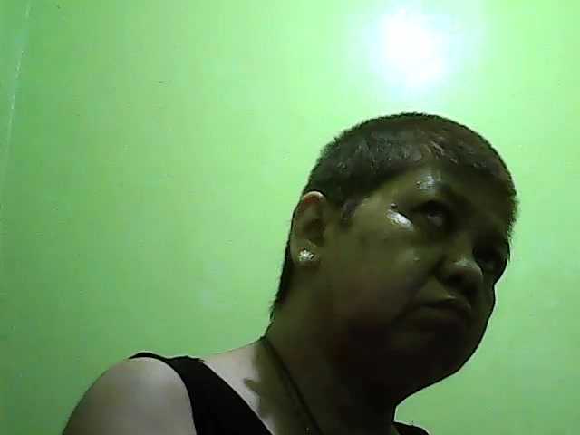 Ringhäälingupildid HornyGranny